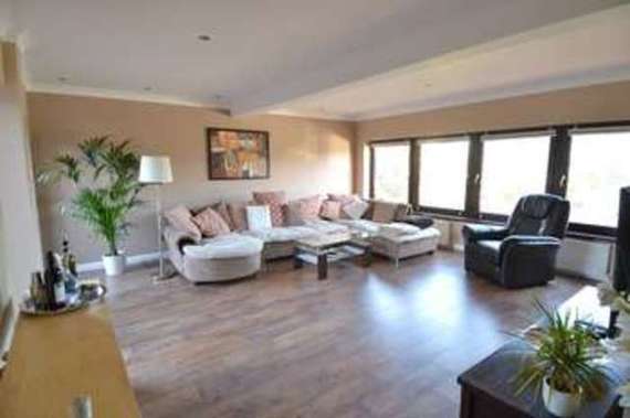 5&nbsp;Bedroom&nbsp;Detached